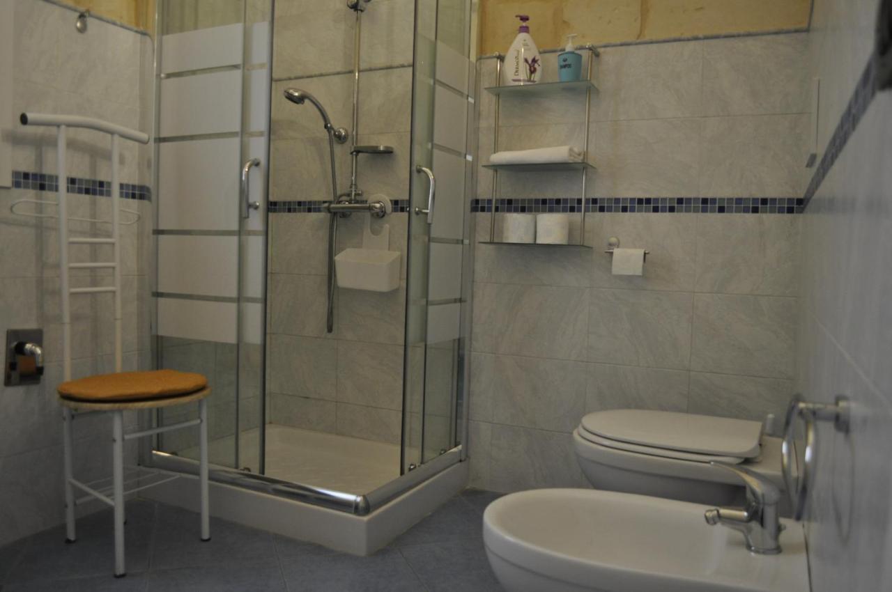 B&B Lecce Holidays Exteriör bild